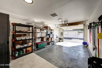 13067 100th Dr, Sun City, AZ 85351