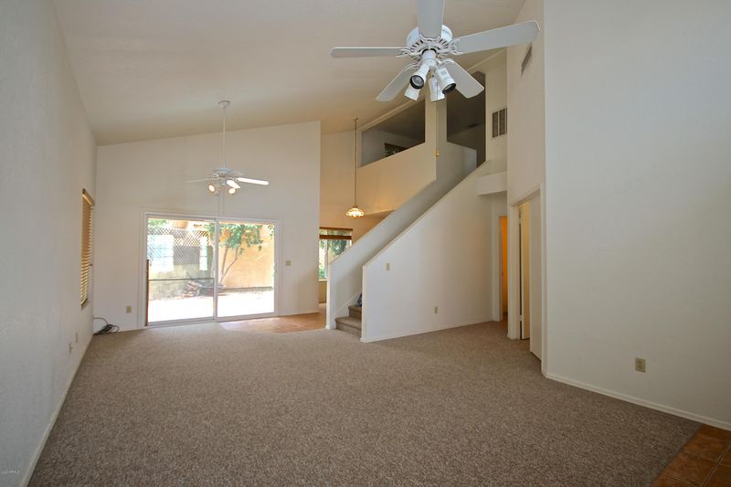 1307 E Hearne Way, Gilbert, AZ 85234