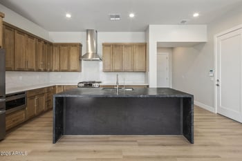 1307 E Orangewood Ave, Phoenix, AZ 85020