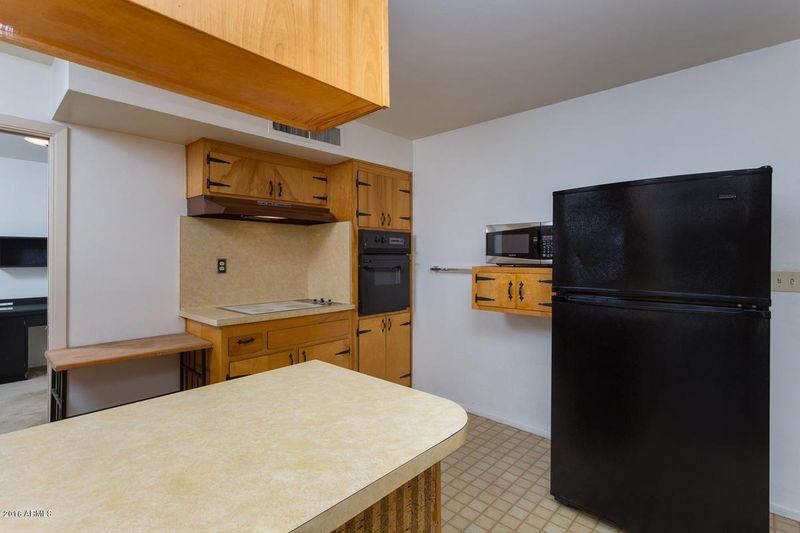 1307 E Orchid Ln, Phoenix, AZ 85020