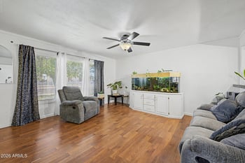 1307 N 44th St, Phoenix, AZ 85008