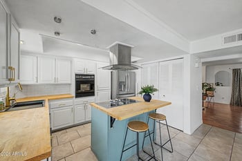 1307 N 44th St, Phoenix, AZ 85008