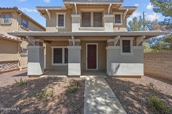 1307 S Joshua Tree Ln, Gilbert, AZ 85296