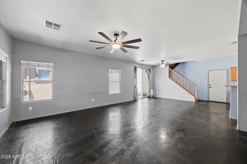 1307 S Joshua Tree Ln, Gilbert, AZ 85296