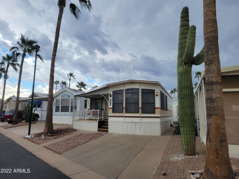 1307 W Yakima Ave, Apache Junction, AZ 85119