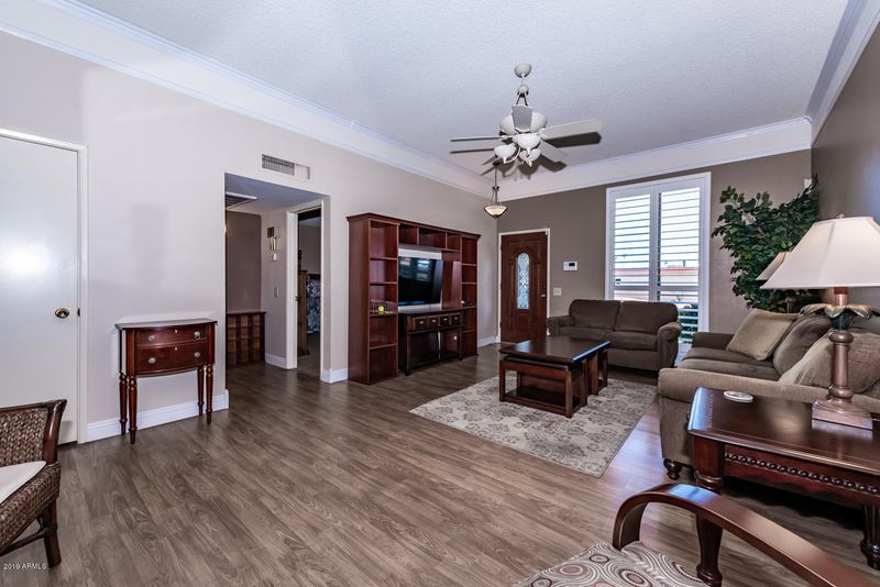 13070 N 100th Dr, Sun City, AZ 85351