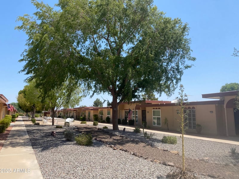 13071 100th Dr, Sun City, AZ 85351