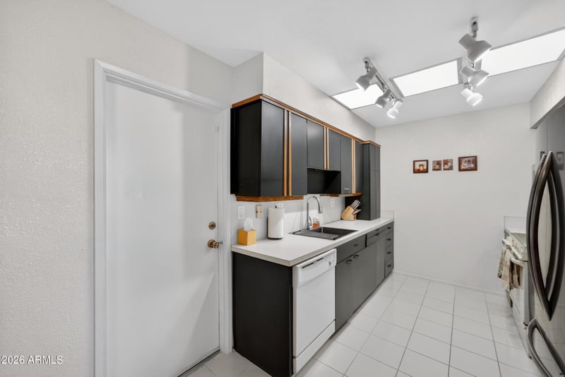 13082 100th Dr, Sun City, AZ 85351