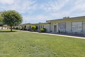 13082 100th Dr, Sun City, AZ 85351