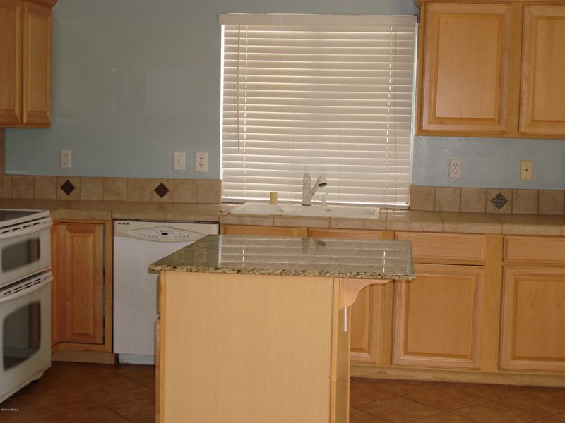 1309 E Cathedral Rock Dr, Phoenix, AZ 85048