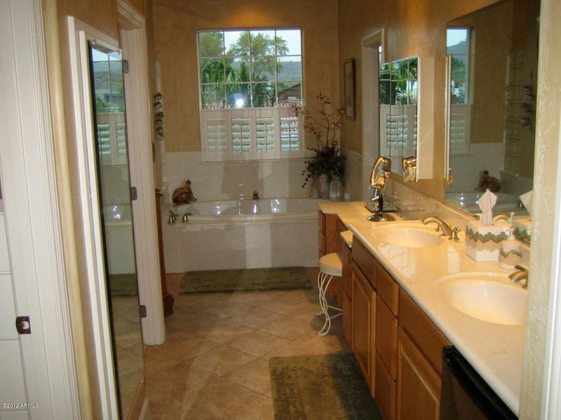 1309 E Yucca St, Phoenix, AZ 85020