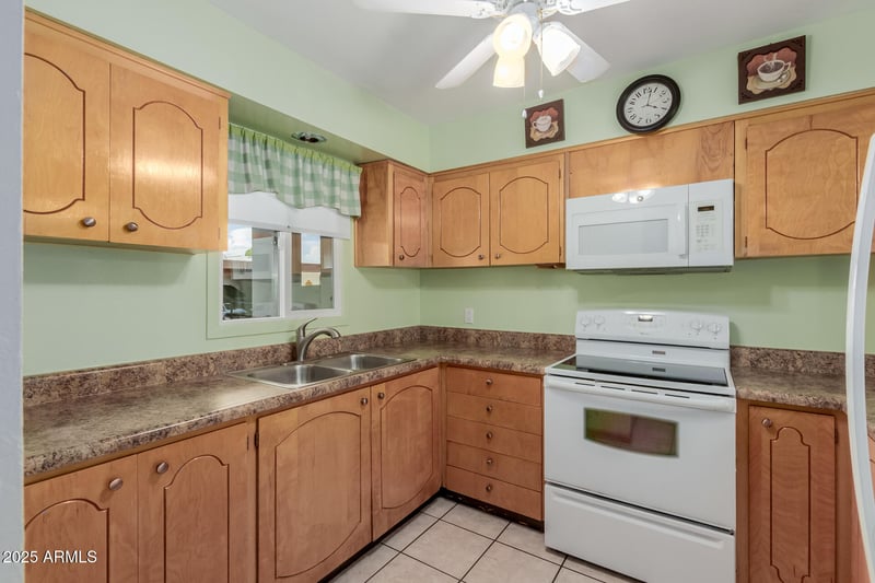 131 Higley Rd #114, Mesa, AZ 85205