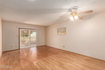 131 N Higley Rd #1, Mesa, AZ 85205