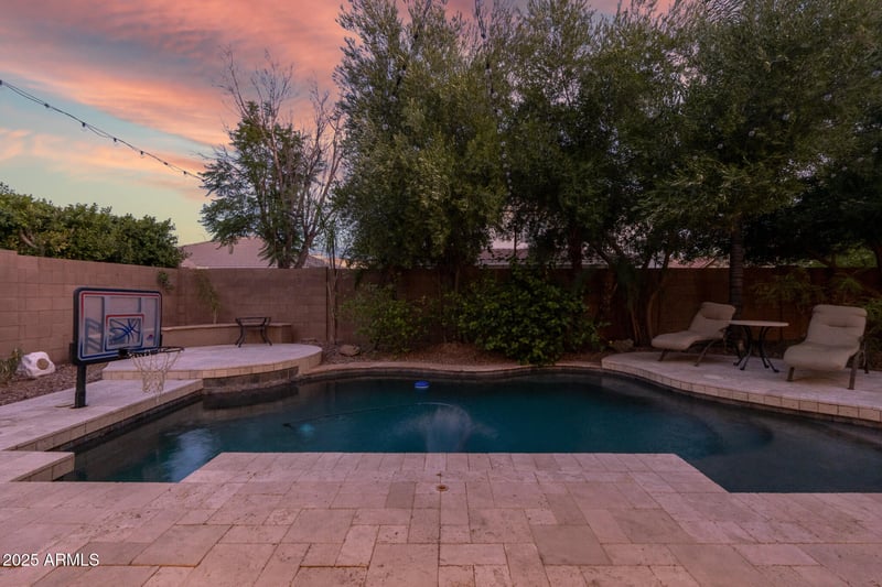 131 Roadrunner Dr, Chandler, AZ 85286