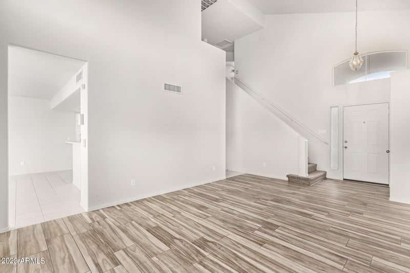 1310 Angela Dr, Phoenix, AZ 85022