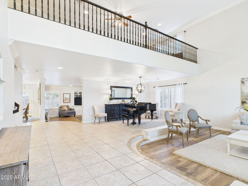 1310 Crescent Way, Chandler, AZ 85249