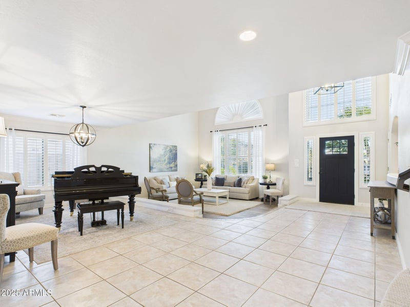 1310 Crescent Way, Chandler, AZ 85249