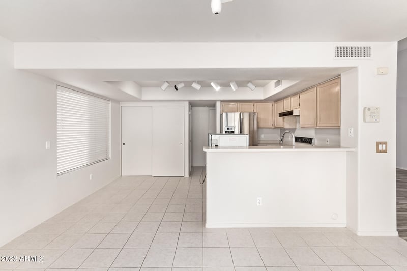 1310 E Angela Dr, Phoenix, AZ 85022