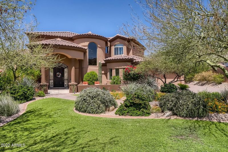 1310 E Desert Willow Dr, Phoenix, AZ 85048