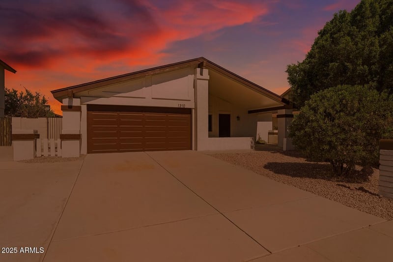1310 Redmon Dr, Tempe, AZ 85283