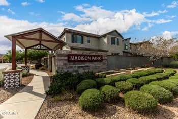 1310 Springfield Pl, Chandler, AZ 85286