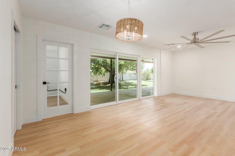 1311 2nd Pl, Mesa, AZ 85203