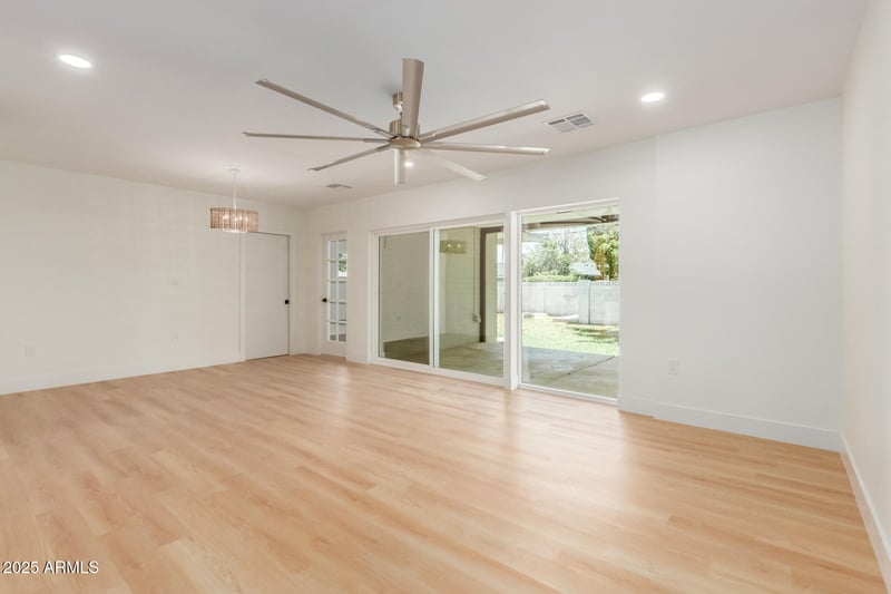 1311 2nd Pl, Mesa, AZ 85203