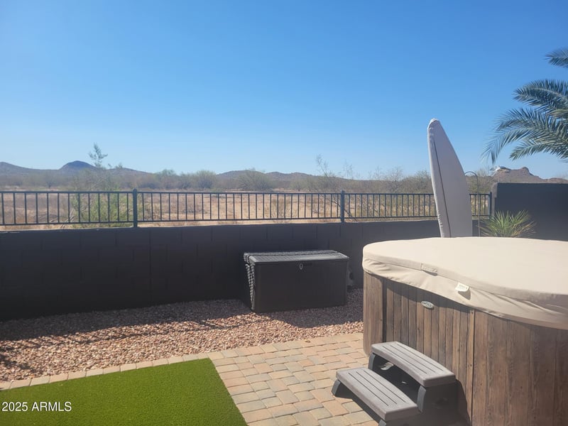 1311 Barrett Dr, San Tan Valley, AZ 85143