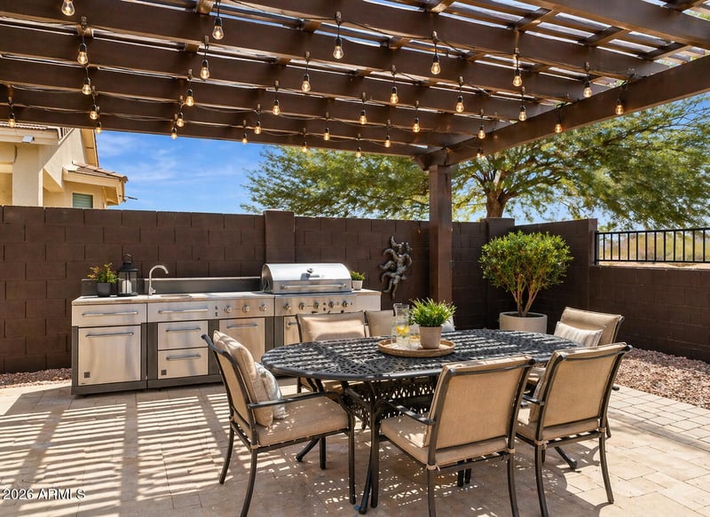 1311 Barrett Dr, San Tan Valley, AZ 85143