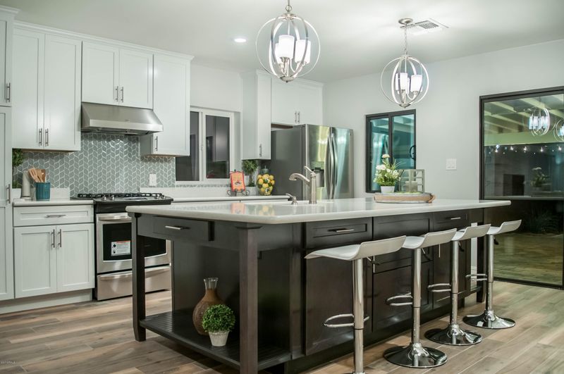 1311 E Hubbell St, Phoenix, AZ 85006
