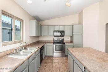 13117 127th Ln, El Mirage, AZ 85335