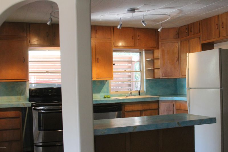 1312 W Mountain View Rd, Phoenix, AZ 85021