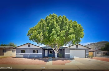 13121 21st Dr, Phoenix, AZ 85029