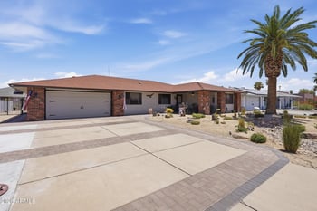 13122 Meeker Blvd, Sun City West, AZ 85375