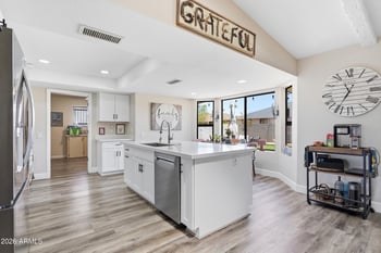 13122 Meeker Blvd, Sun City West, AZ 85375