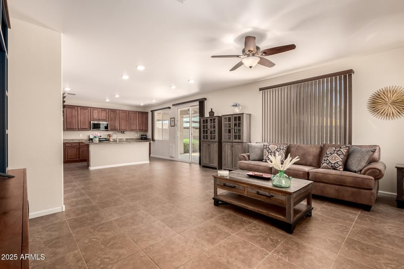 13123 Cottontail Ln, Peoria, AZ 85383