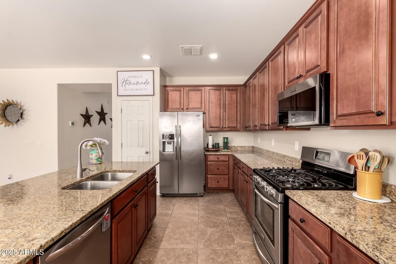 13123 Cottontail Ln, Peoria, AZ 85383