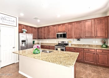 13123 Cottontail Ln, Peoria, AZ 85383