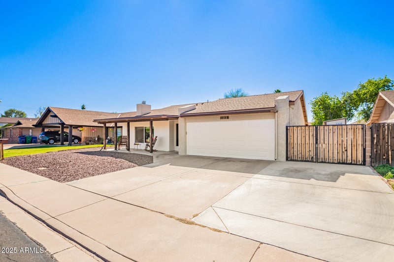 1313 Ivyglen St, Mesa, AZ 85203