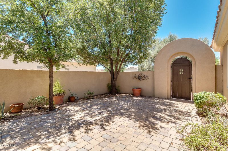 13132 W Junipero Dr, Sun City West, AZ 85375