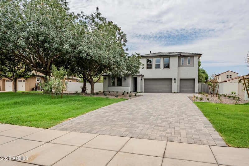 13134 Founders Park Blvd, Surprise, AZ 85379