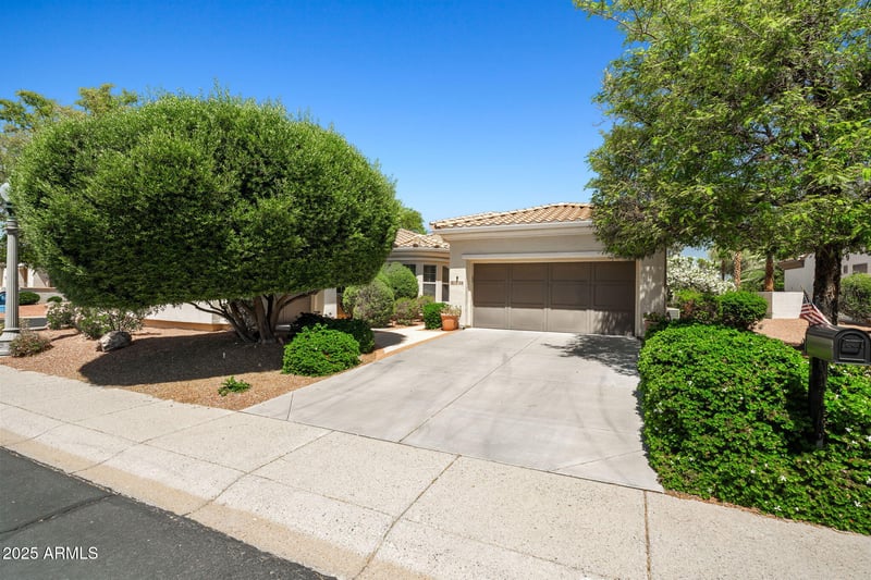 13134 Los Bancos Ct, Sun City West, AZ 85375