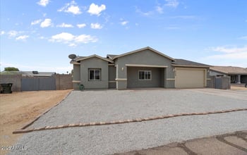 13139 Tuckey Ln, Glendale, AZ 85307