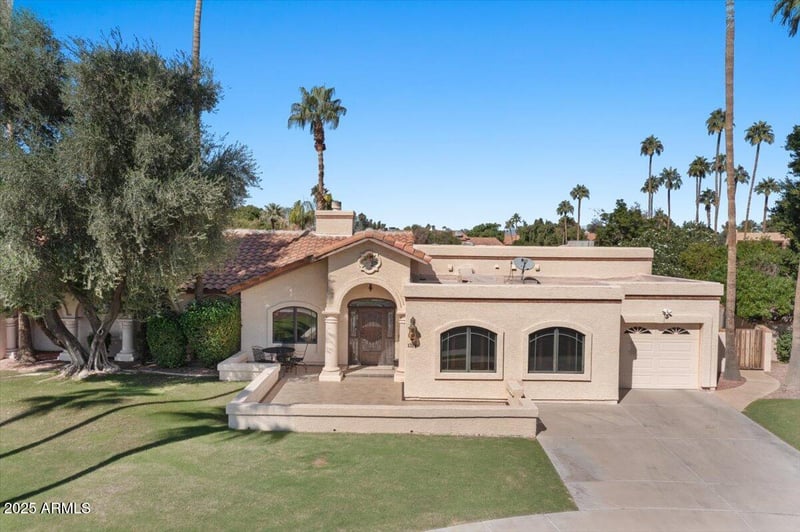 1314 Greenway Cir, Mesa, AZ 85203