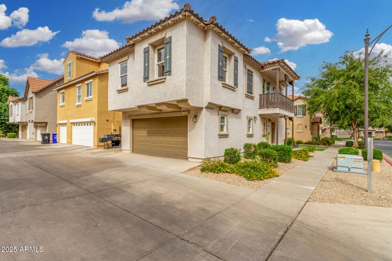 1314 S Owl Dr, Gilbert, AZ 85296