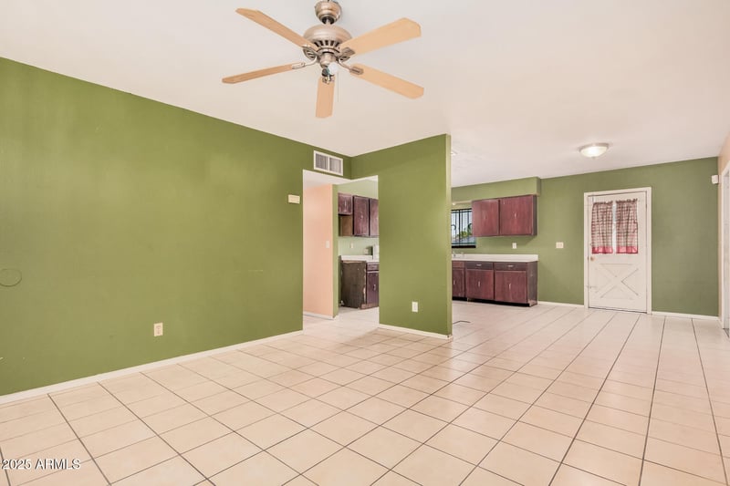 13140 Tuckey Ln, Glendale, AZ 85307