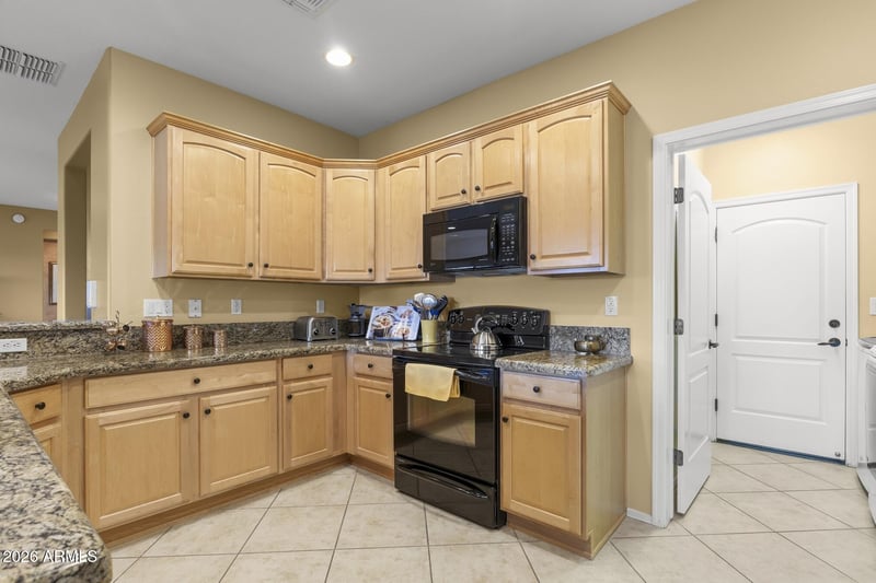 13141 W Junipero Dr, Sun City West, AZ 85375