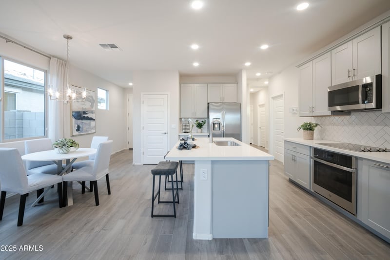 13143 145th Ln, Surprise, AZ 85379