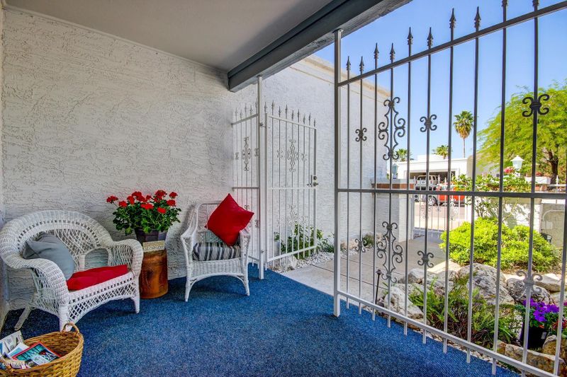 1315 E Canterbury Dr, Phoenix, AZ 85022
