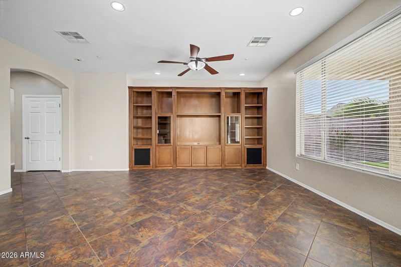 13156 W Chaparosa Way, Peoria, AZ 85383